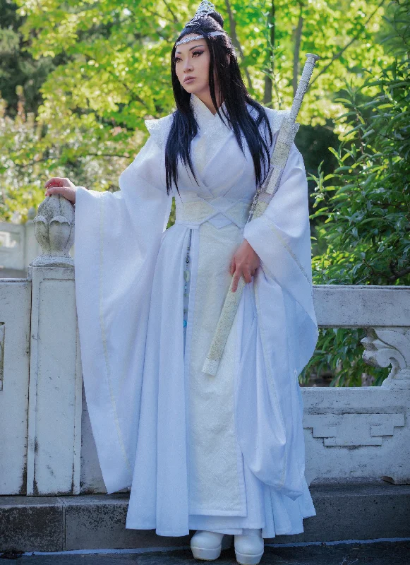 McCall's Sewing Pattern M8337 Hanfu Outfit by Yaya Han