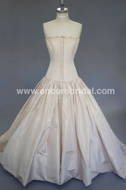 Huge Savings St. Pucchi St. Pucchi z287 Size 4